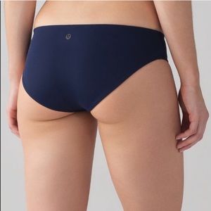 Lululemon Rising Tides Bikini Bottom Size 4 NWT